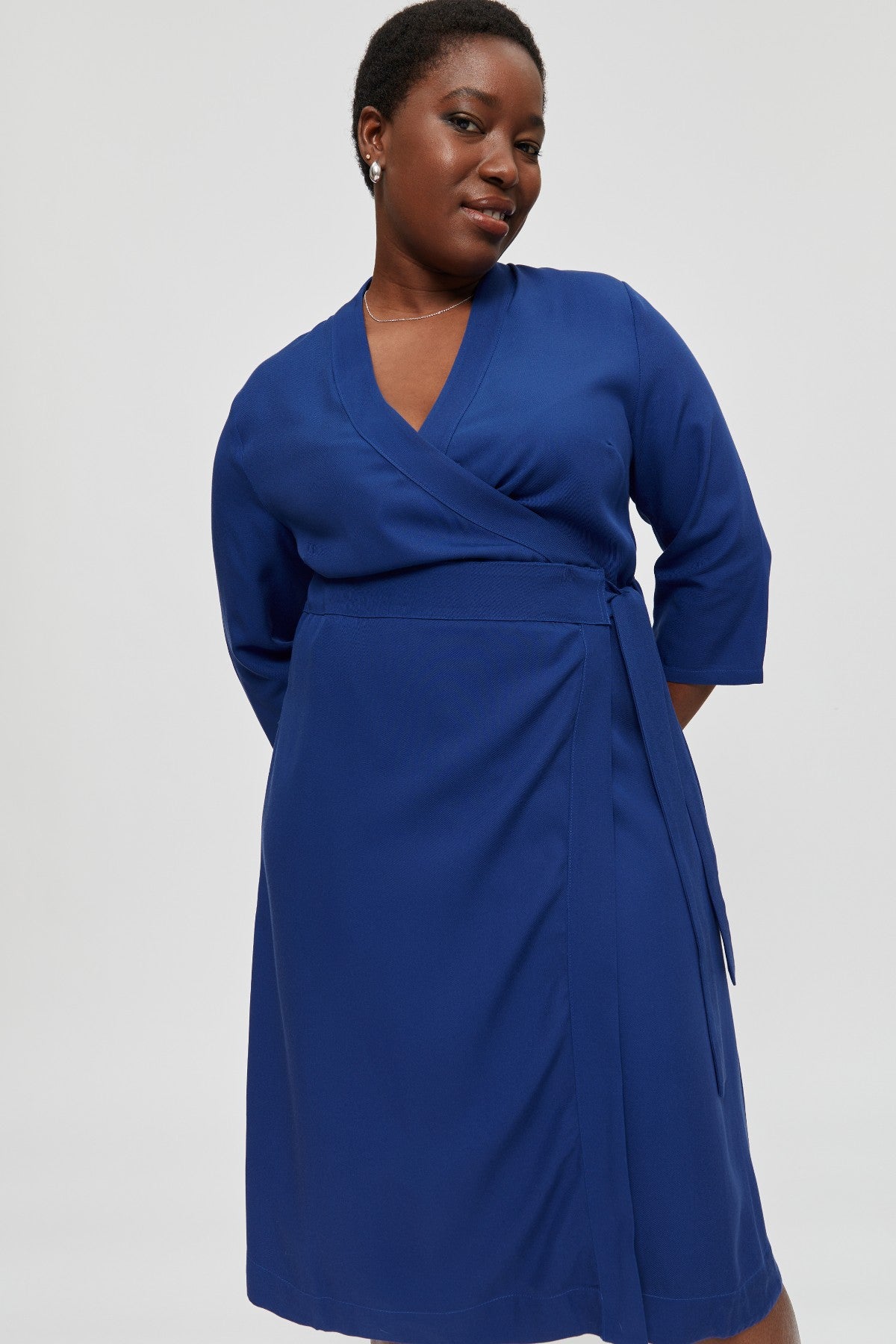 Sandra | Midi Wrap Dress in Midnight Blue