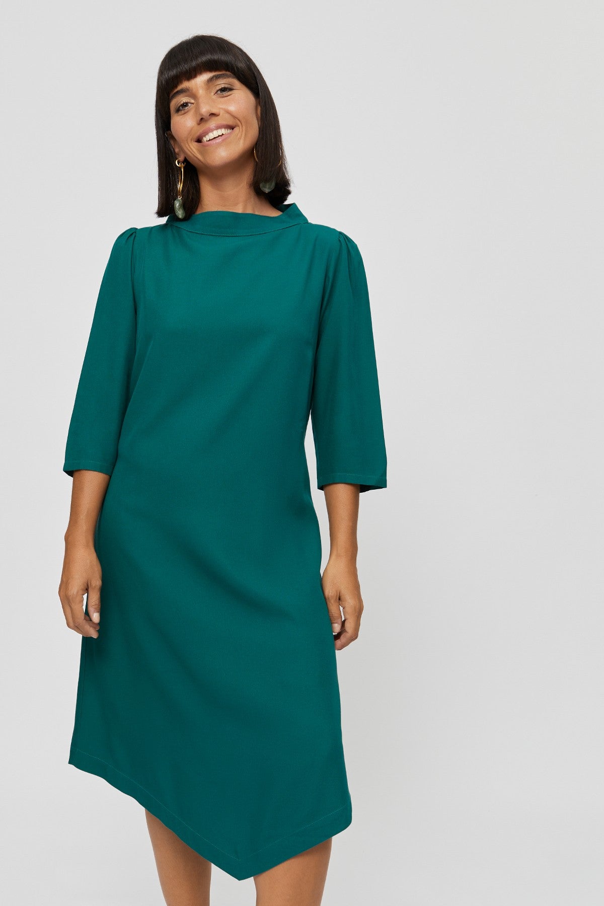Suzi | Kleid mit Bootsausschnitt und Gürtel in Grün