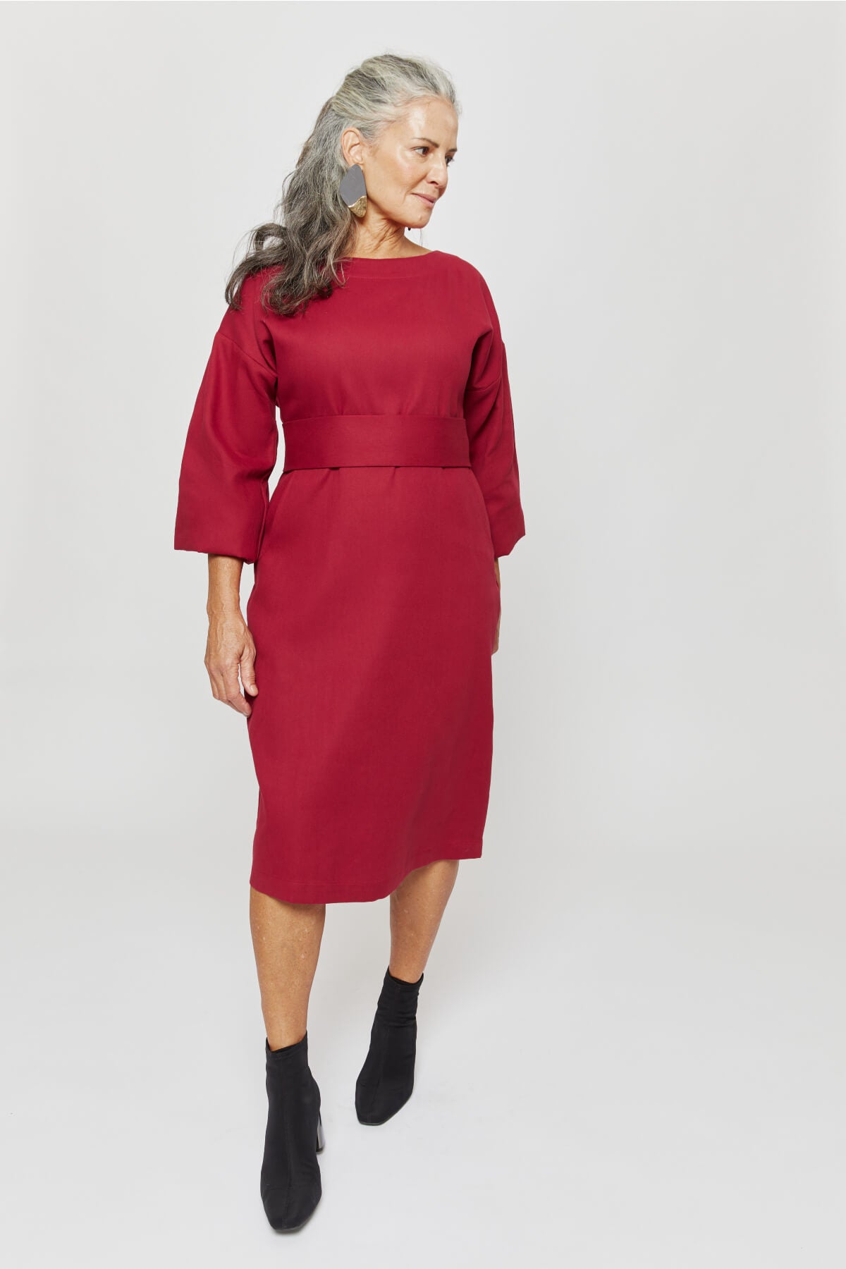 Stefanie | Winter Dress with Kimono Belt in Red-Bordo