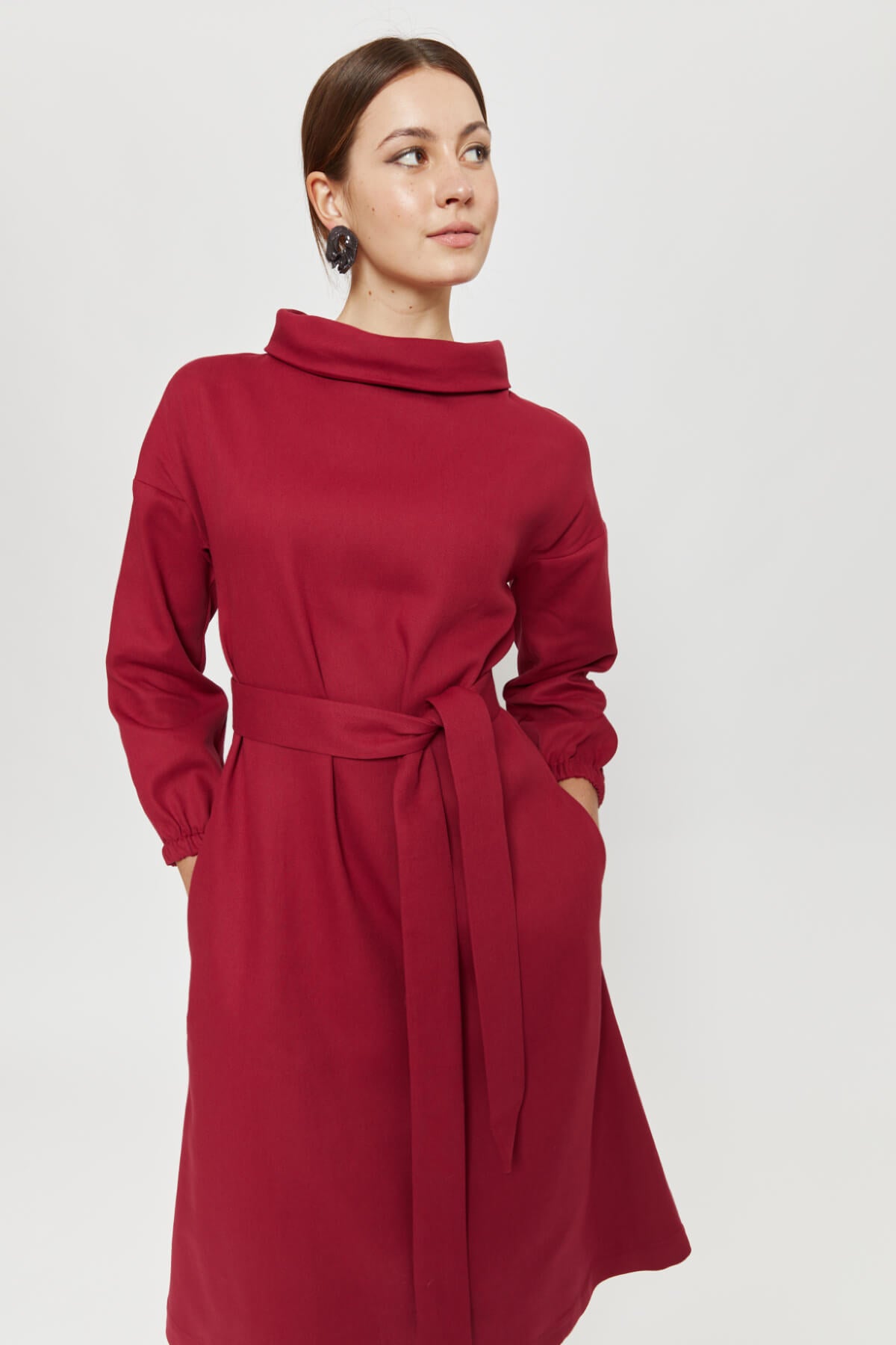 Amalia | Midi Winter Dress with High Rounded Neckline in Red-Bordo