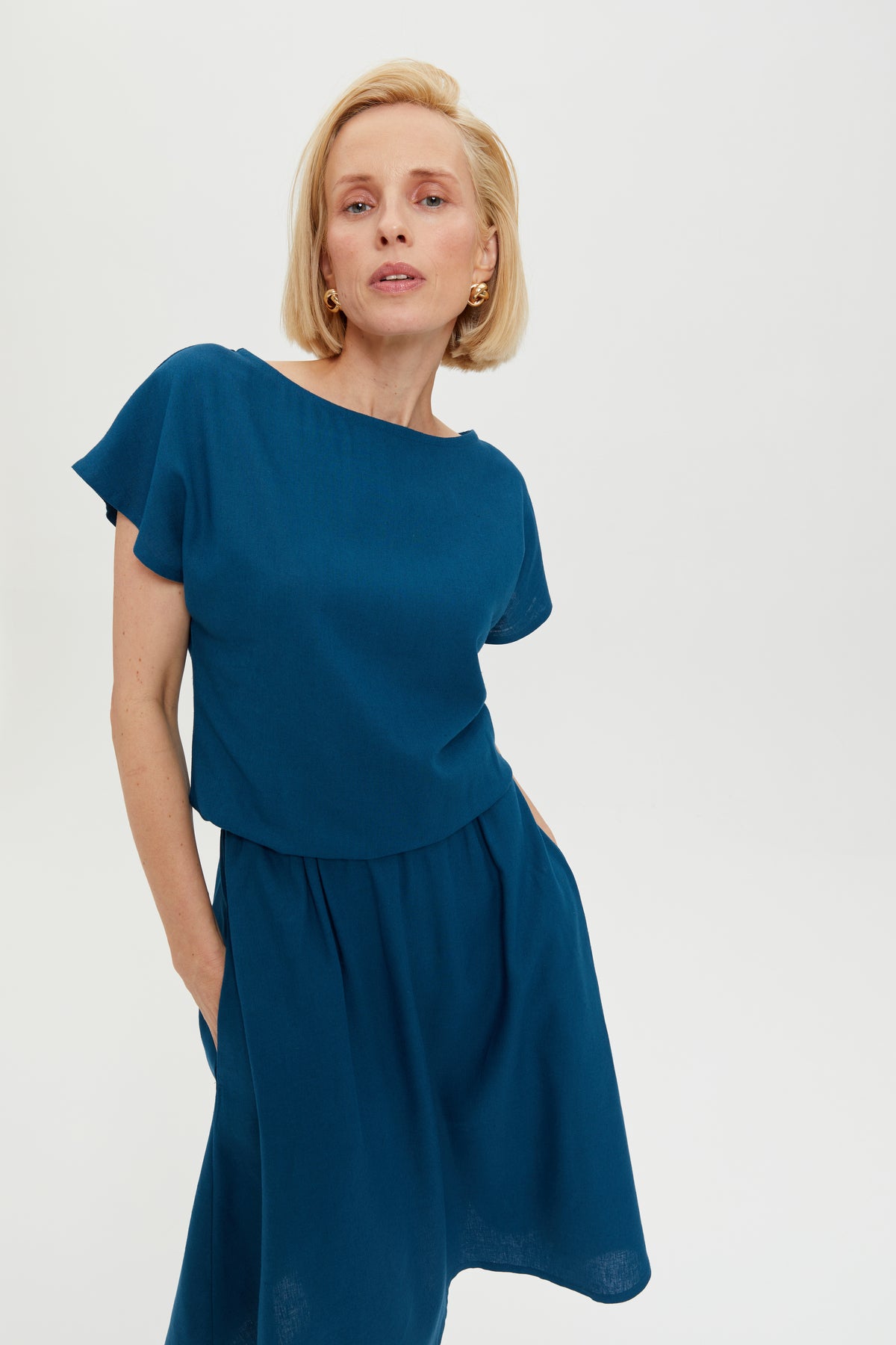 Nane | Linen Dress with Short Sleeves in Petrol-Blue