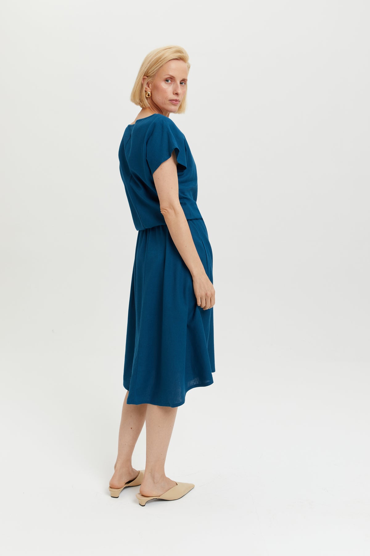 Nane | Linen Dress with Short Sleeves in Petrol-Blue