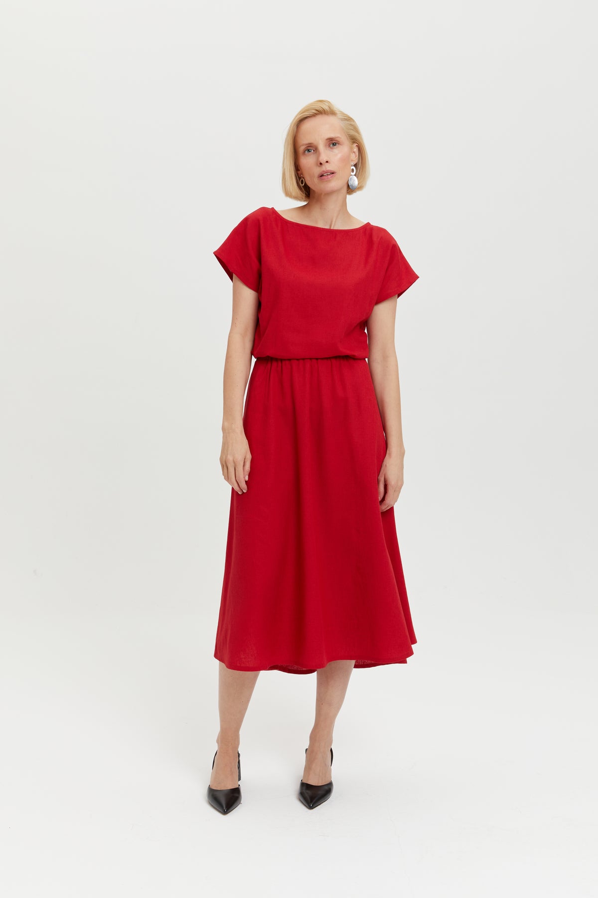 Nane | Linen Dress with Short Sleeves in Red