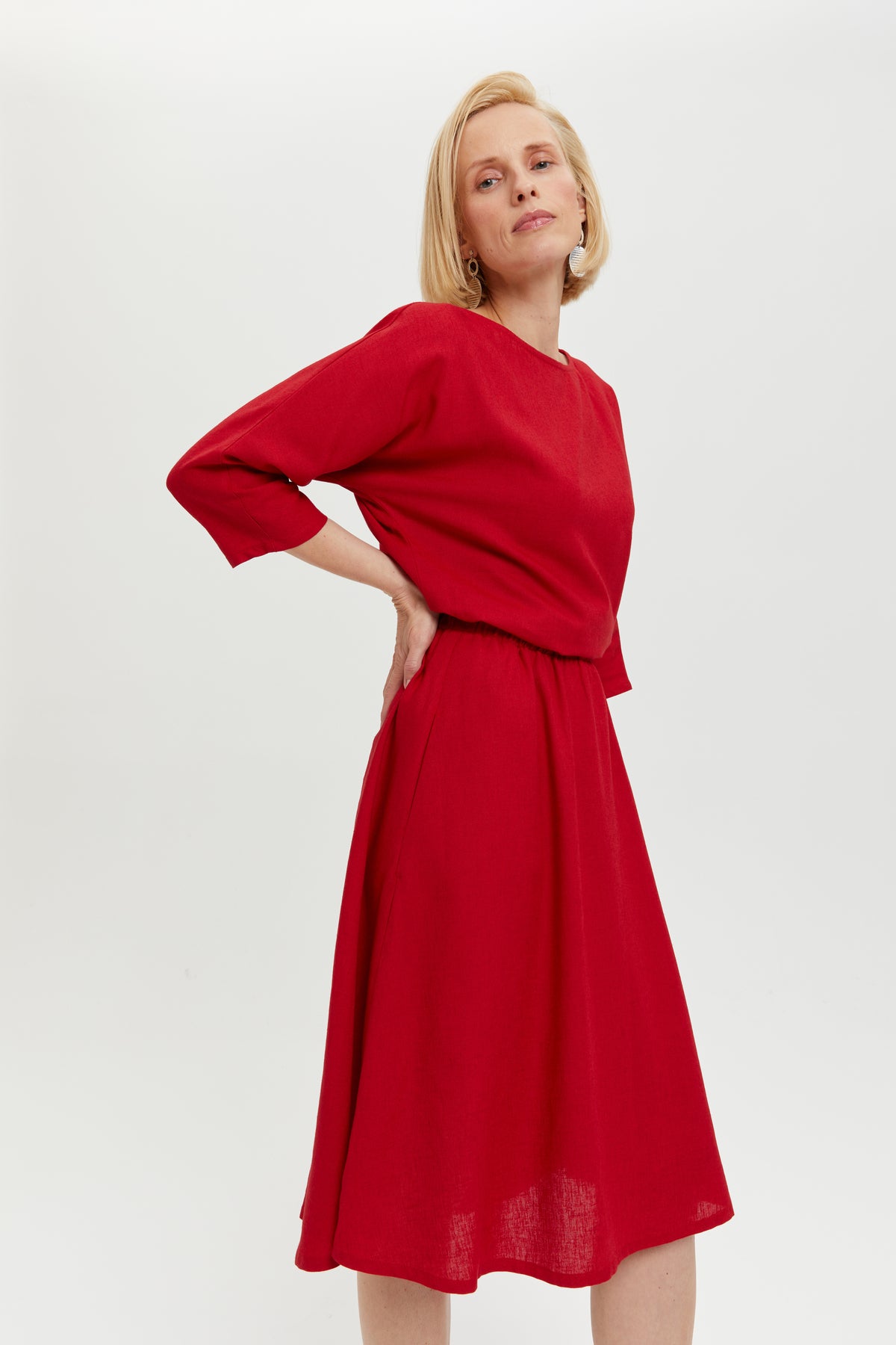 Nane | Linen Dress with 3/4 Sleeves in Red