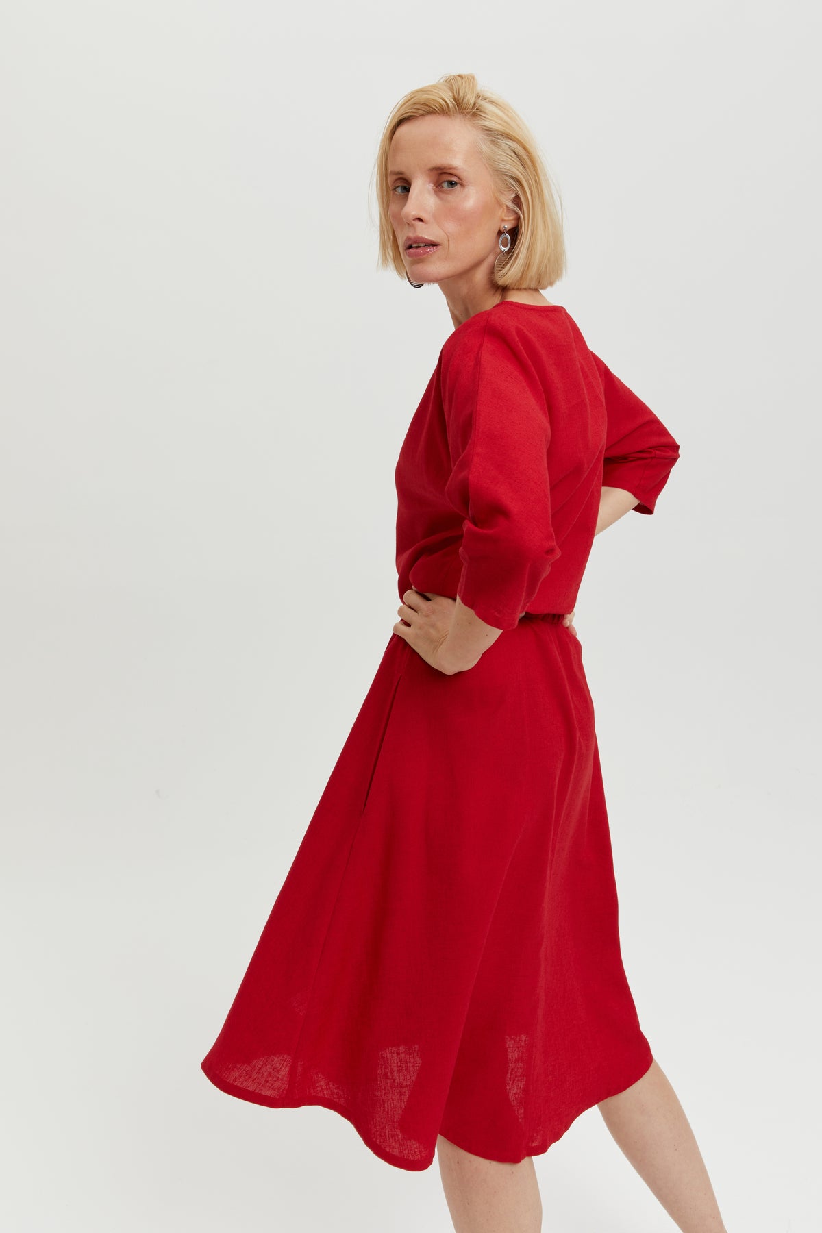 Nane | Linen Dress with 3/4 Sleeves in Red