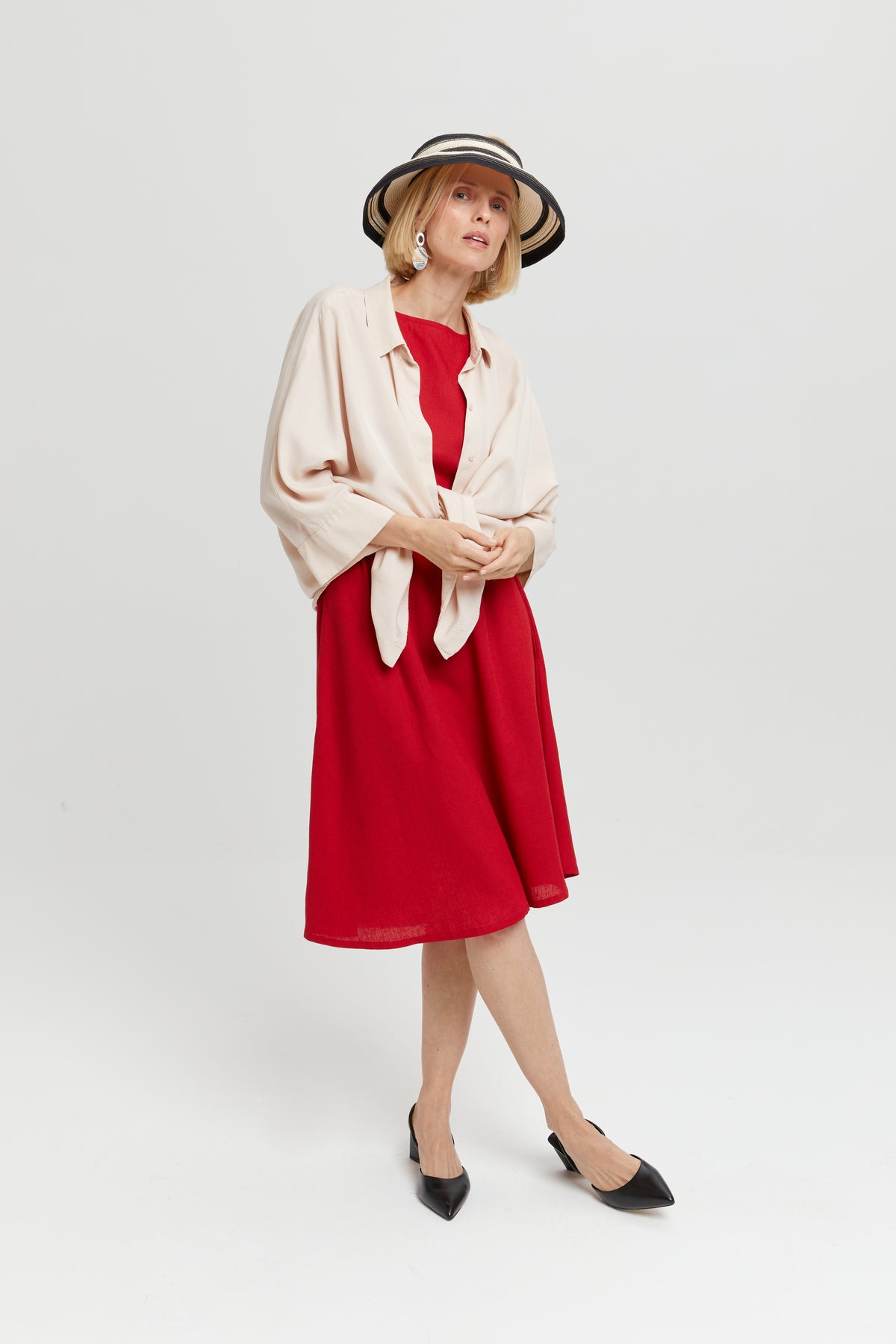 Nane | Linen Dress with 3/4 Sleeves in Red