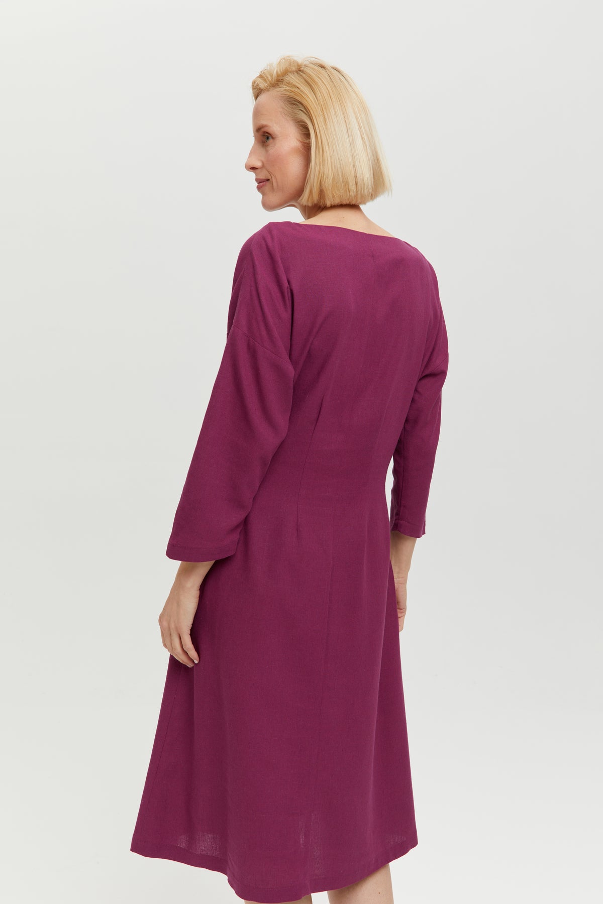 Lusin | Midi-Leinenkleid mit Knopfleiste in Lila