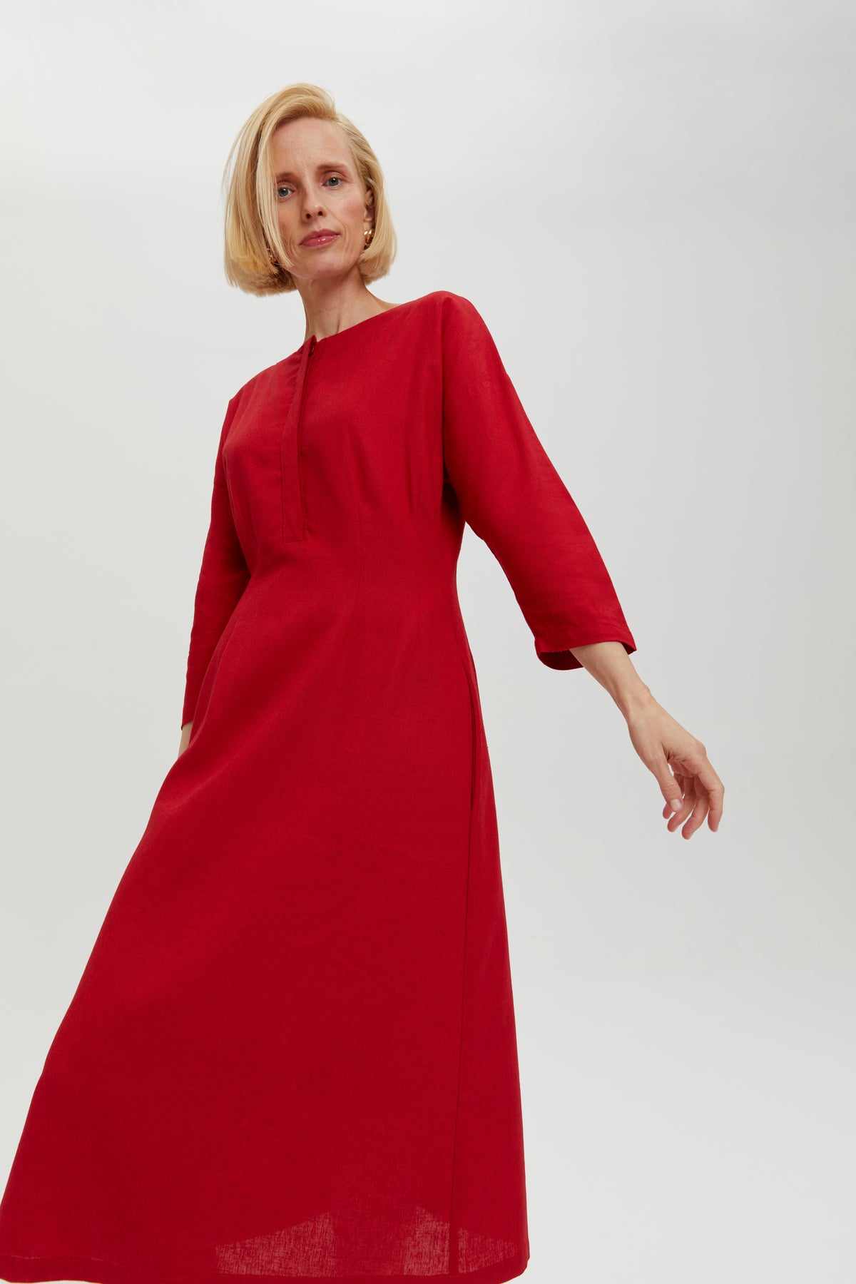 Lusin | Midi-Leinenkleid mit Knopfleiste in Rot