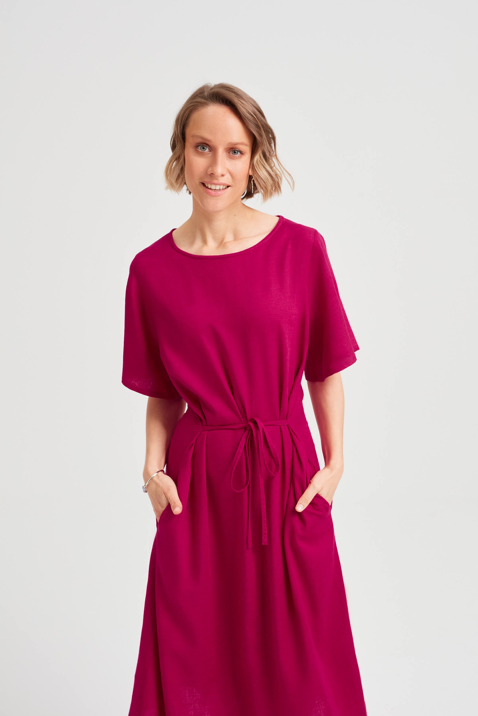 AYANI NIKA rotes sommerkleid freizeitkleid mit Taschen midi