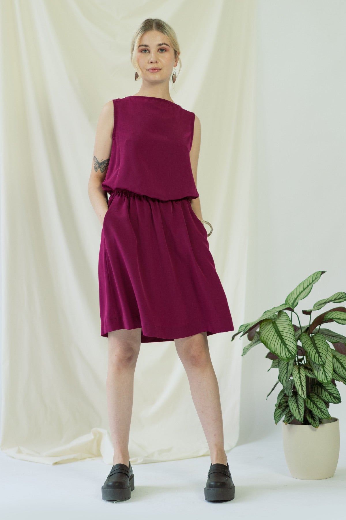 Ärmelloses Dunkelrotes Sommerkleid