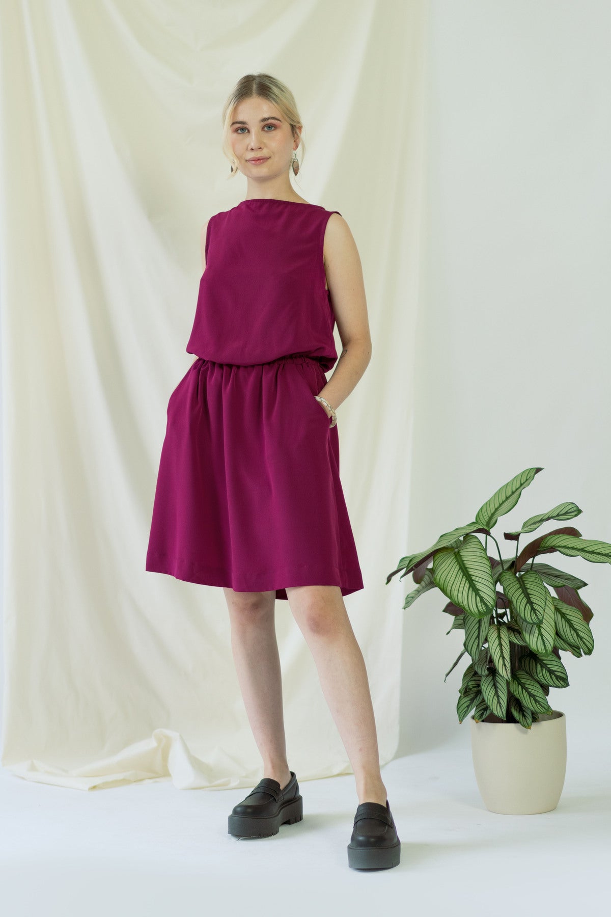 Dunkelrotes A Linie Midi Kleid BELLA