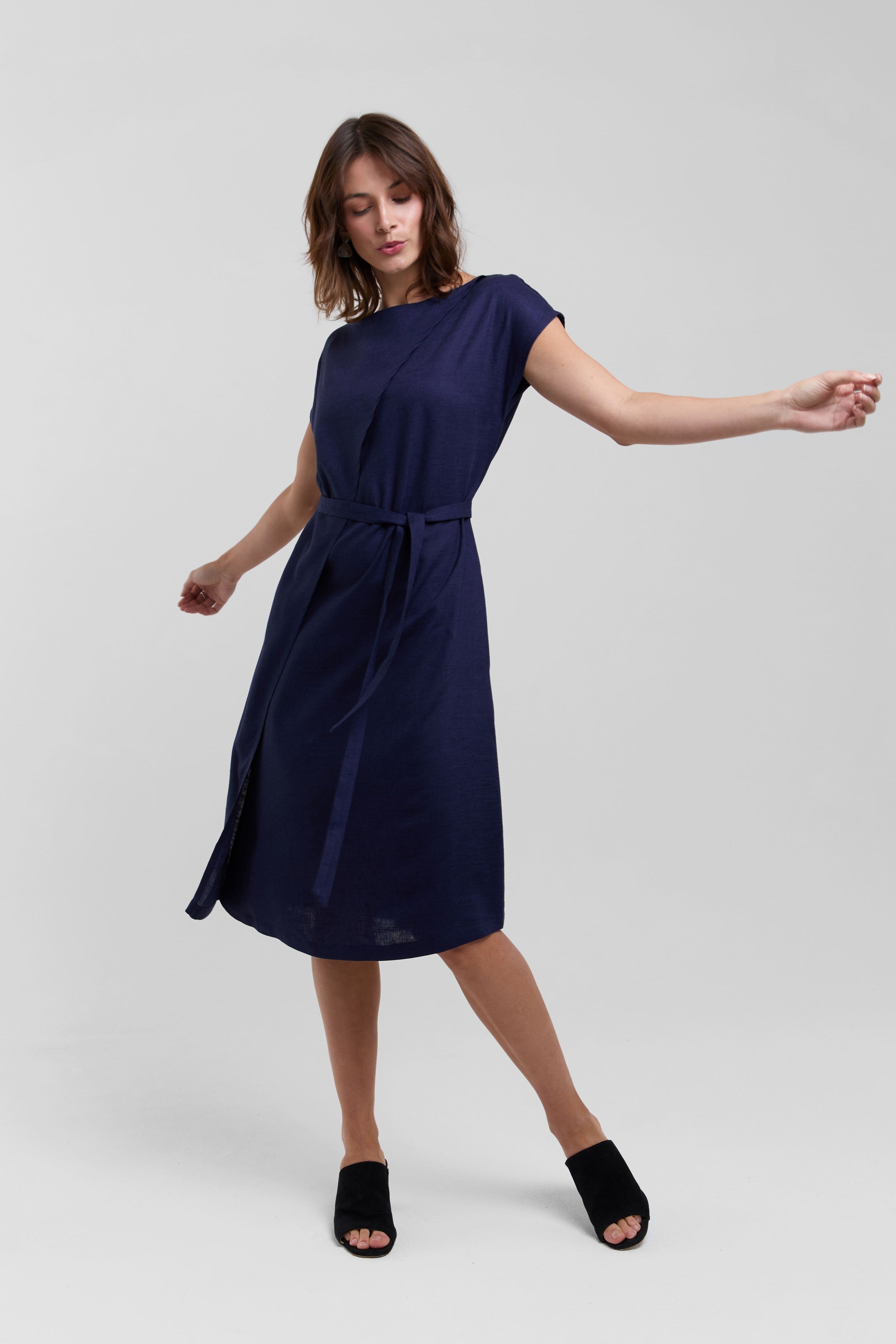 Julia | Elegantes Midi Kleid mit Taillenbändern in Dunkelblau