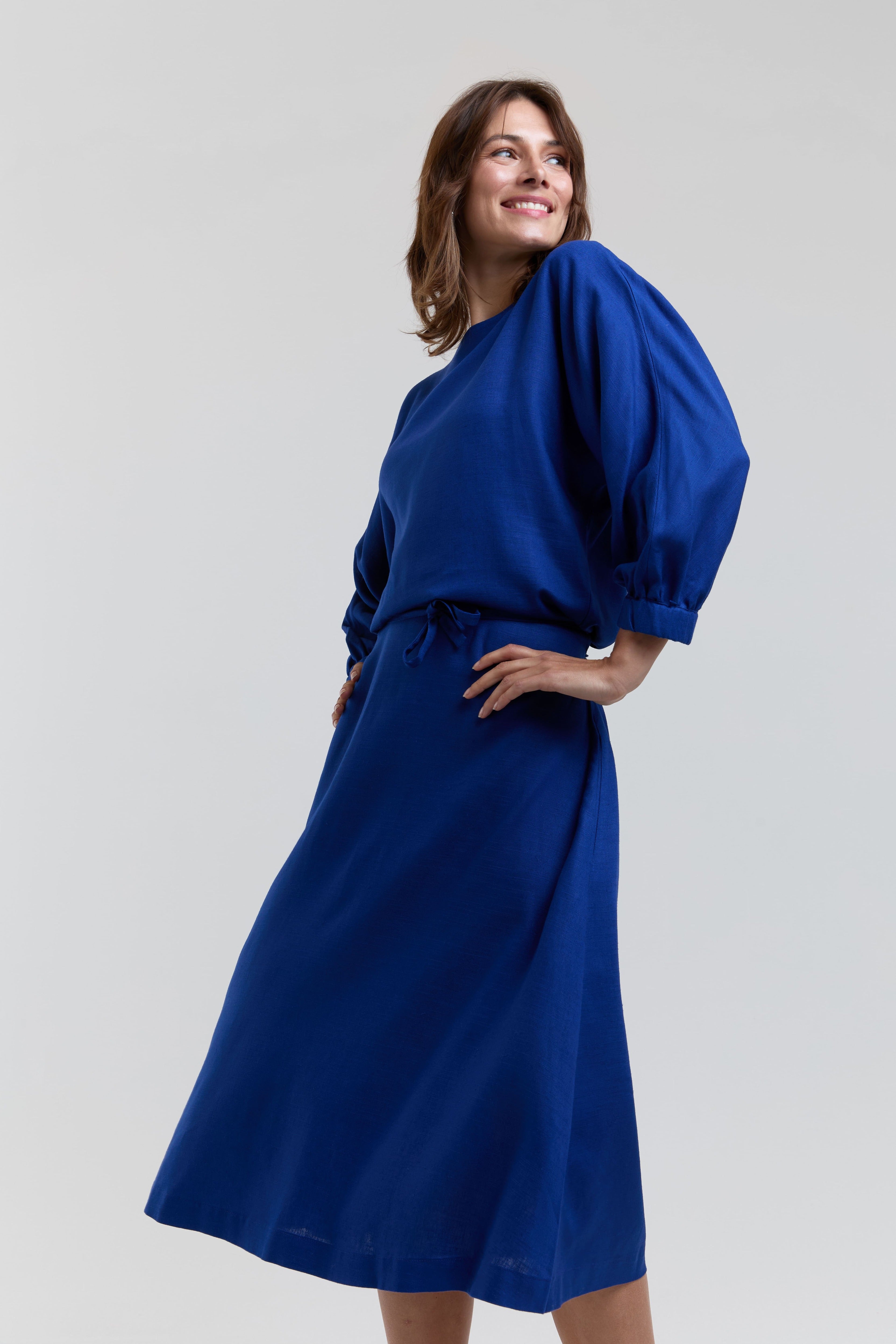Andrea | Midi Kleid mit langen Ärmeln und verstellbarer Taille in Blau