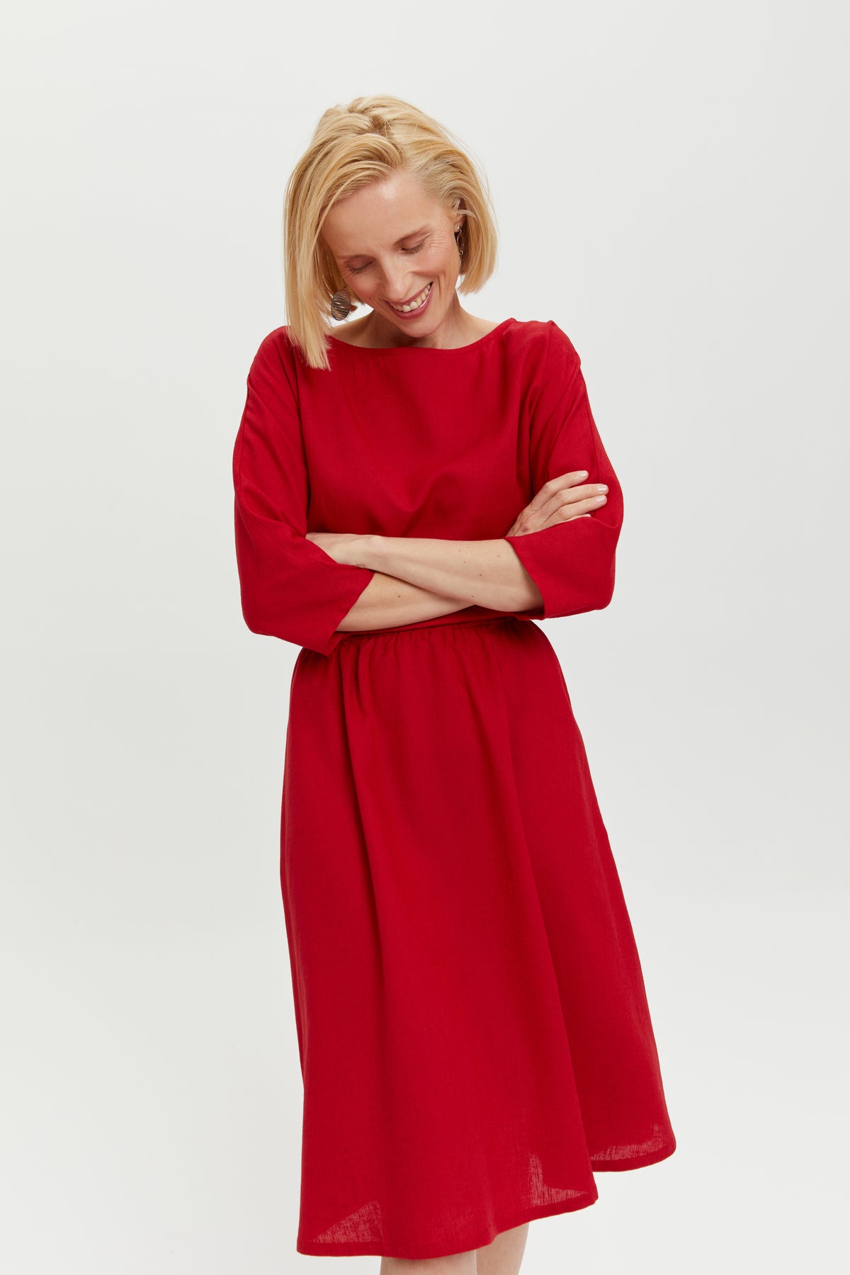 Nane | Linen Dress with 3/4 Sleeves in Red