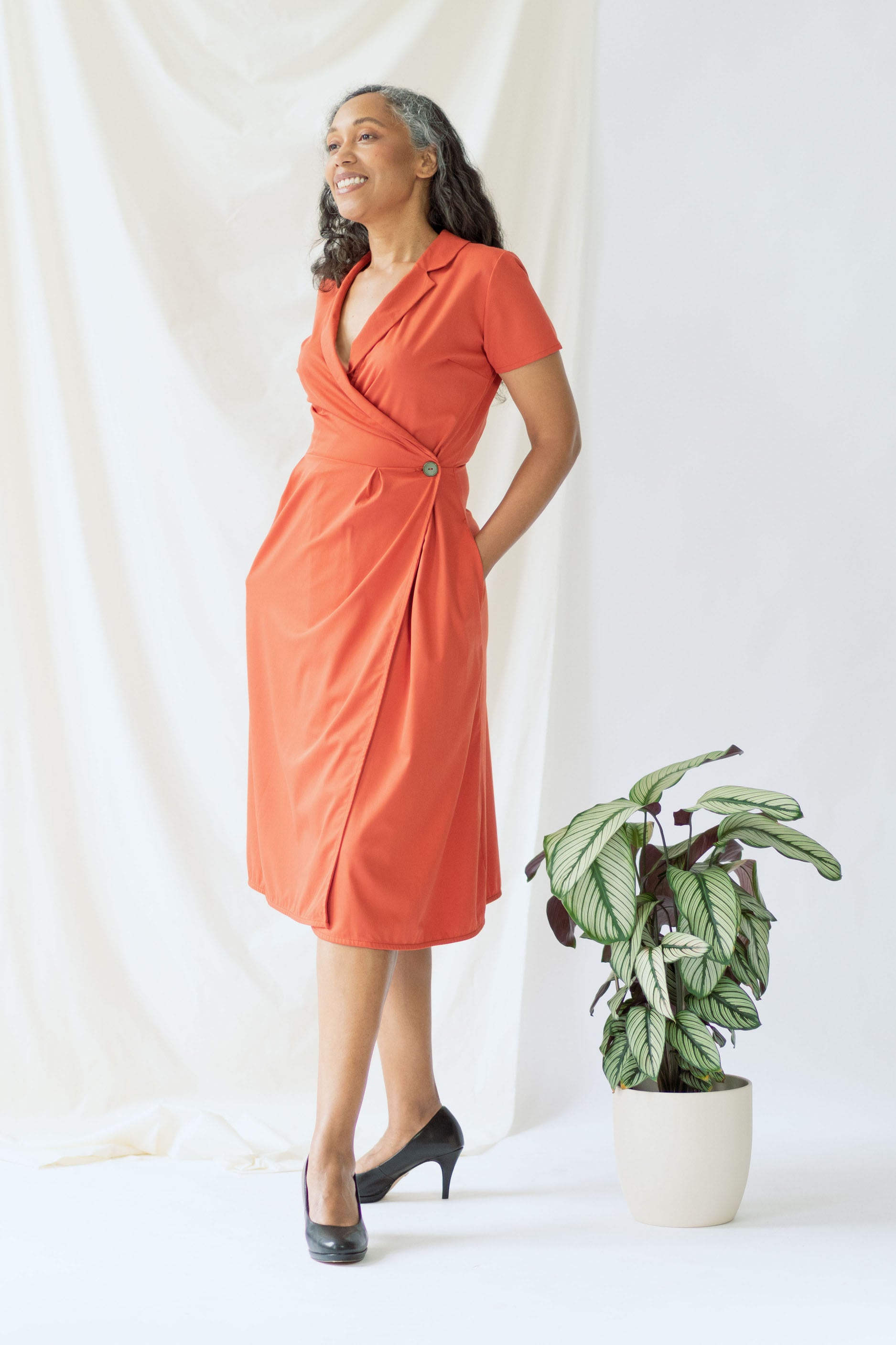 Isabel | Wrap Dress with short sleeves in Aperol